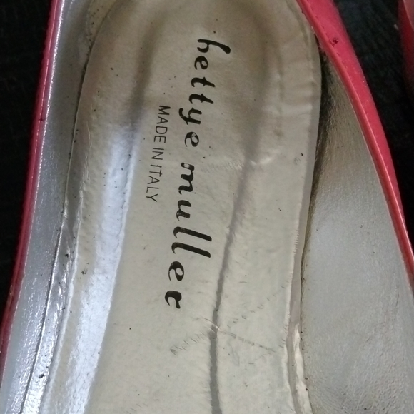 BETTYE MULLER FLATS - Picture 8 of 9